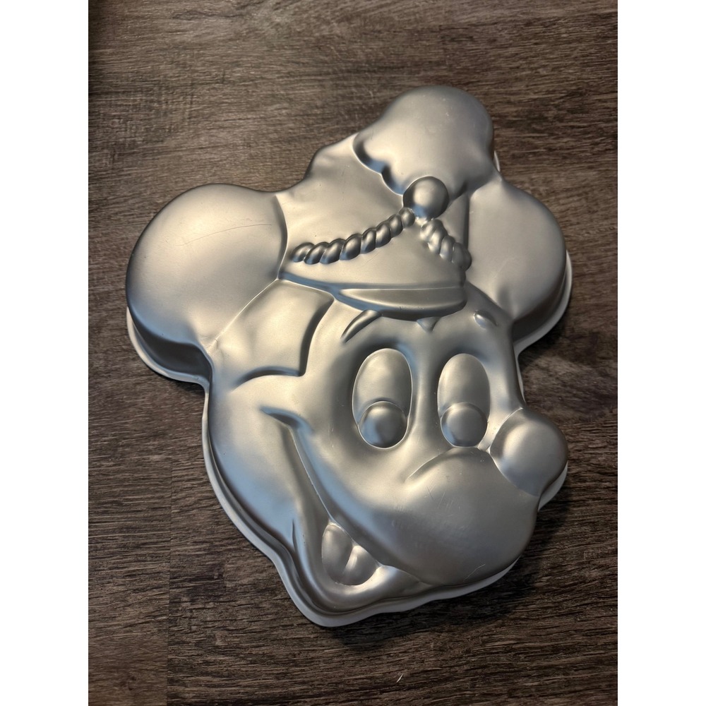 Wilton Disney‎ Mickey Mouse Marching Band Leader Cake Pan Vintage 515-302 Silver